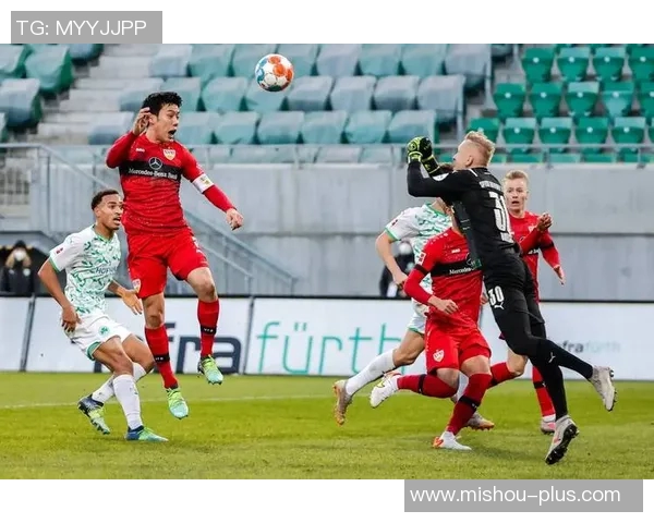 罗马主场迎战沃尔夫斯堡期待精彩对决双方争夺欧战资格赛晋级机会