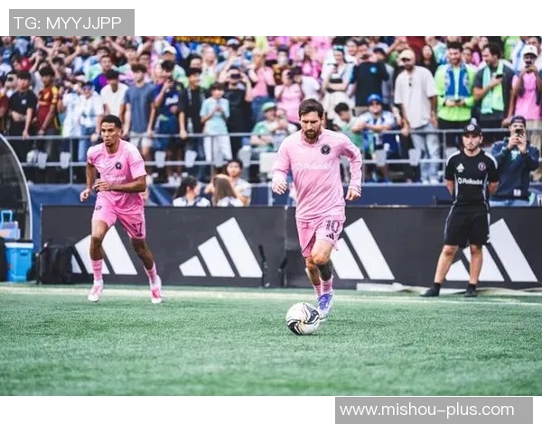 西雅图海湾与纽约城的精彩对决谁能在赛场上笑到最后